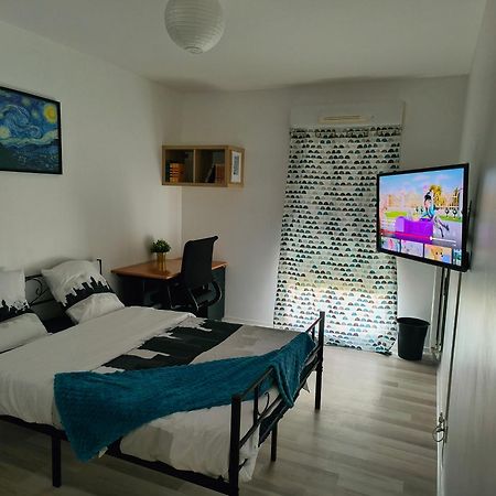 פיירפיט-סור-סיין Chambre Privee Proche Stade De France Et Paris Dans Appartement Partage מראה חיצוני תמונה